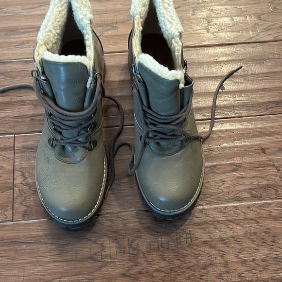 Sonoma Shoes - Sonoma Colbie Stone ankle boots